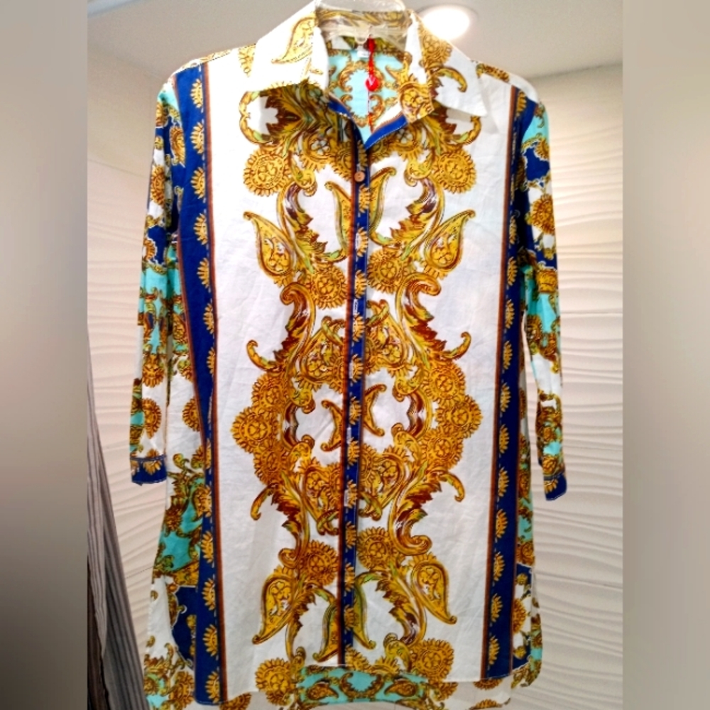 Unisex print button down 3/4 length collared shirt